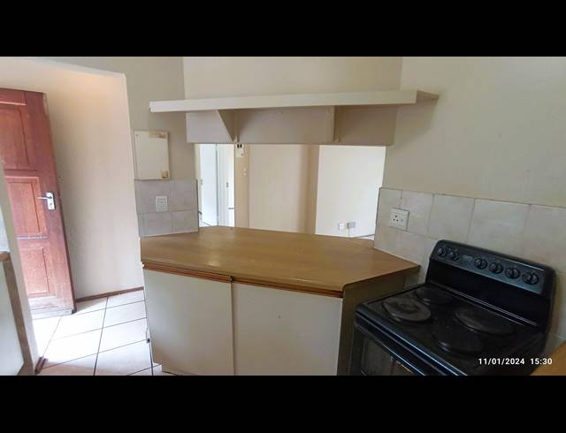 2 BEDROOM TOWNHOUSE FOR SALE IN SONNEGLANS